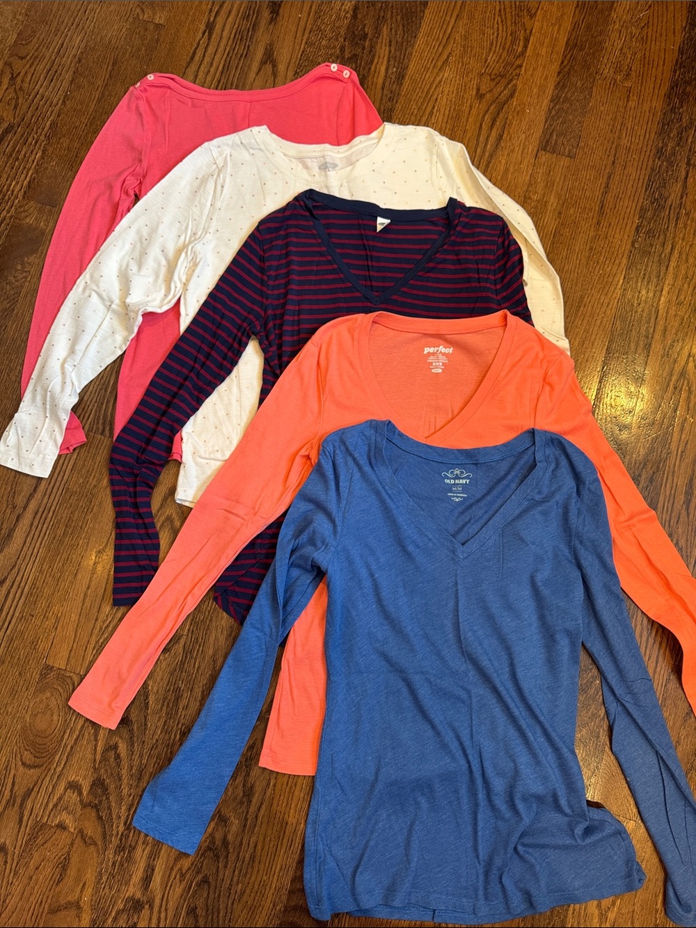 Assorted Old Navy Women's Long-Sleeve V-Neck and Scoop Neck Tops - all size M